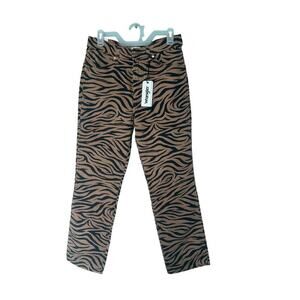 Wrangler Women five pocket Animal Print Jean Waist 29” Inseam 28”.